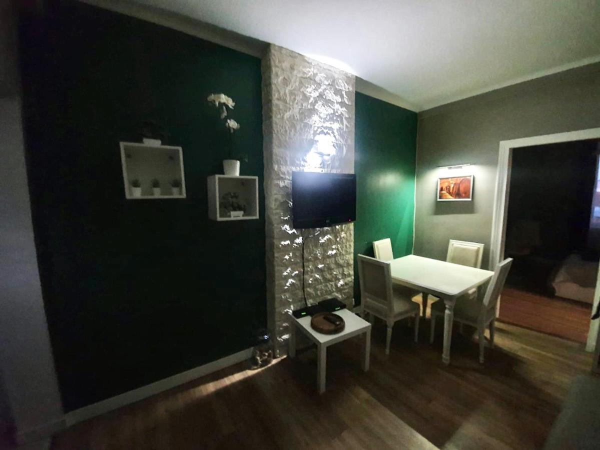 Appartement Refait Par Architecte. Proche De La Gare Et Le Centre De แร็งส์ ภายนอก รูปภาพ