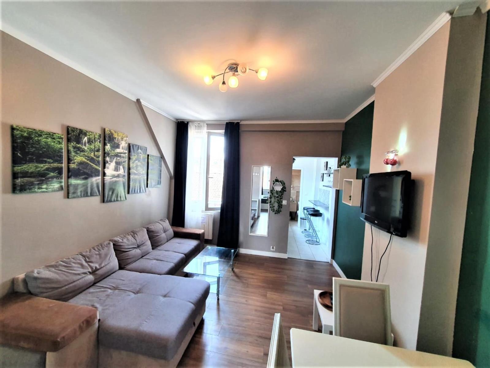 Appartement Refait Par Architecte. Proche De La Gare Et Le Centre De แร็งส์ ภายนอก รูปภาพ