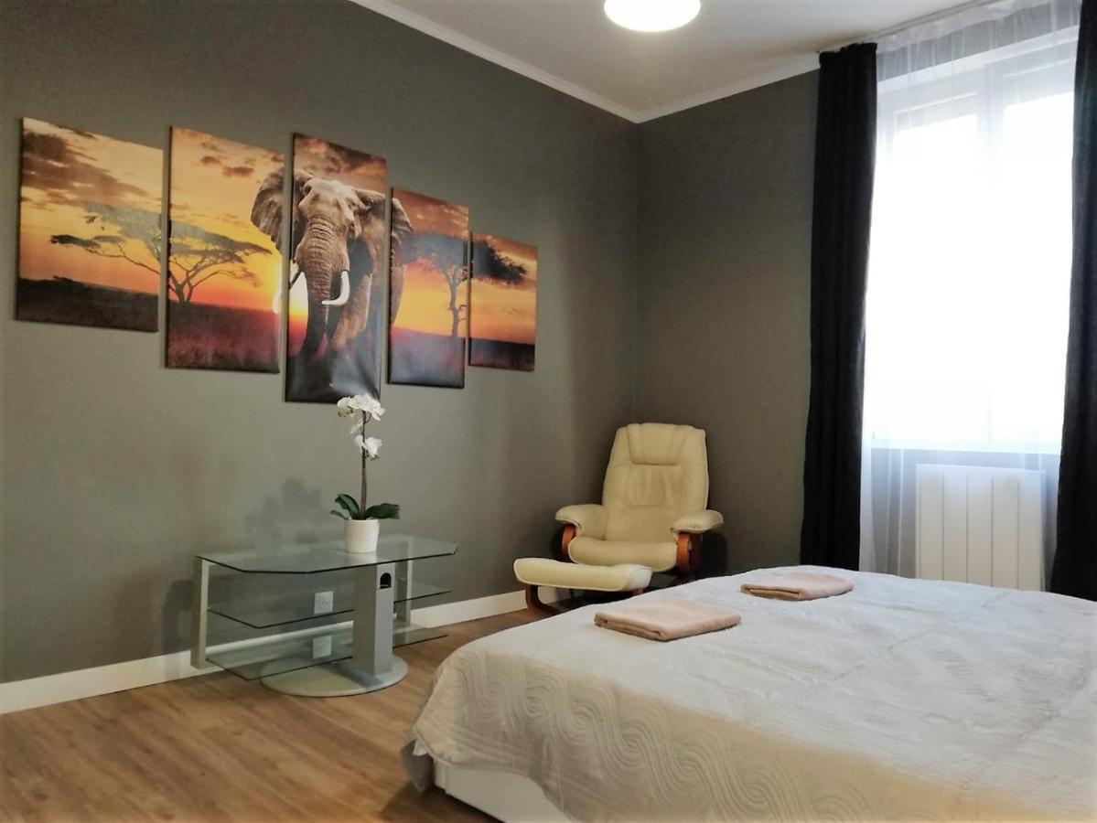 Appartement Refait Par Architecte. Proche De La Gare Et Le Centre De แร็งส์ ภายนอก รูปภาพ